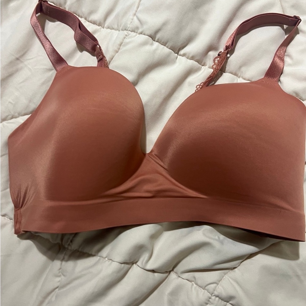 Seamless Pink Bra